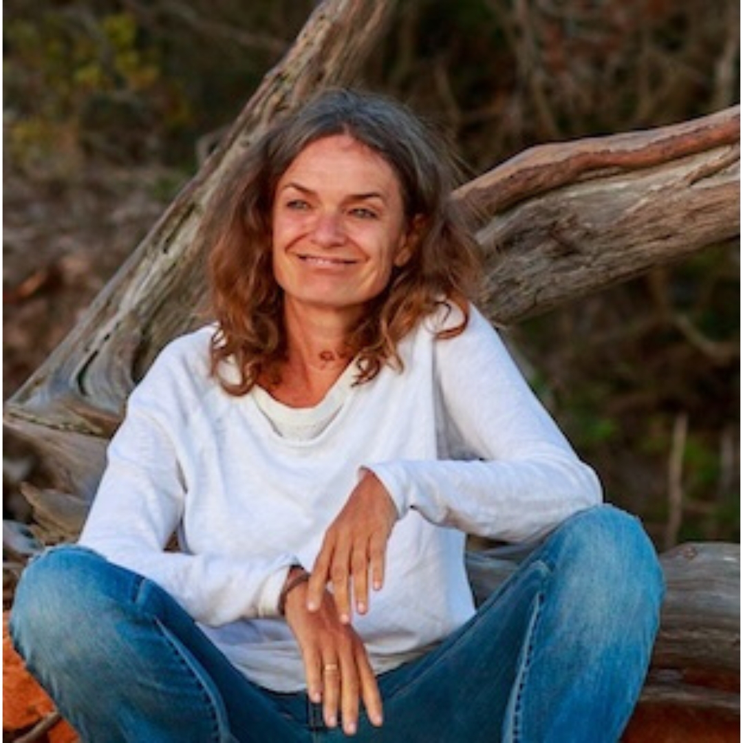 Annette Lindinger lächelnd