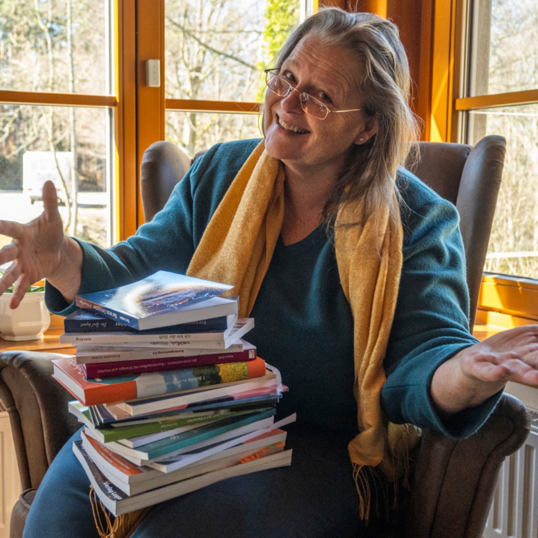 Eva Laspas in ihrem Arbeitszimmer