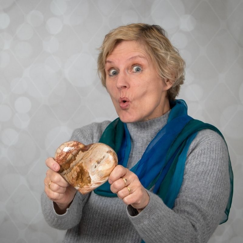 mona henken-melles